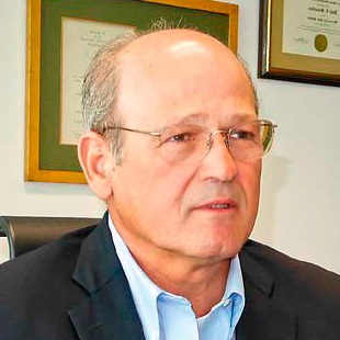 Raúl Benavides Ganoza
